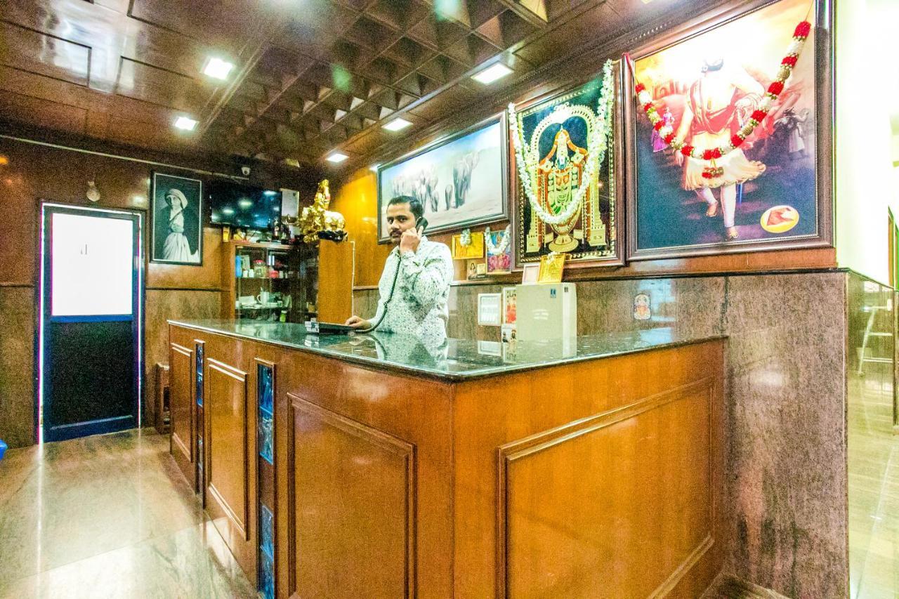 Priyanka Residency Hotel Bangalore Eksteriør billede