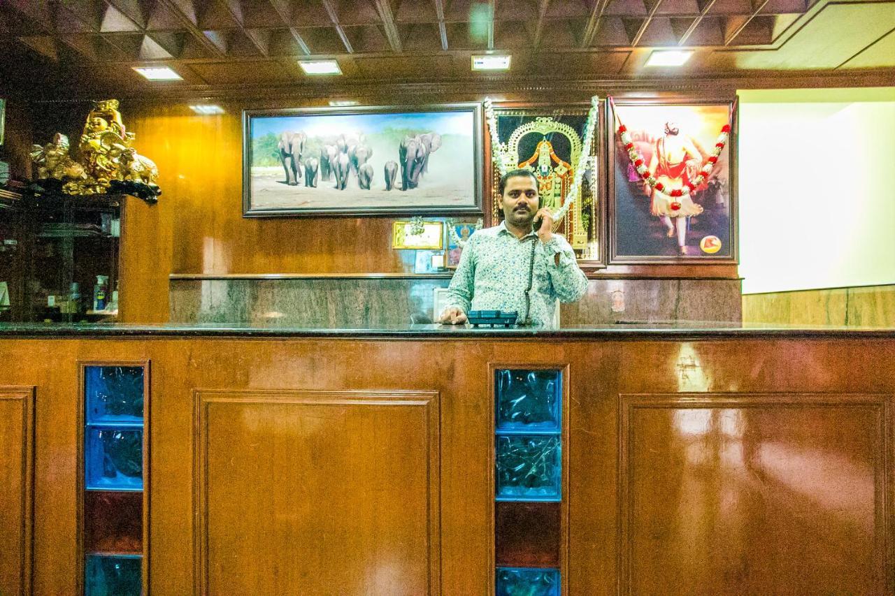 Priyanka Residency Hotel Bangalore Eksteriør billede